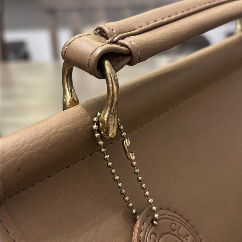 Classic Collection Handbag - Picture 6 of 6